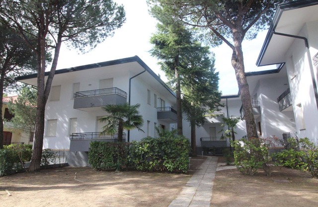 Holiday apartment Lignano Sabbiadoro for 1 - 7 persons with 3 bedrooms - Holiday apartment in one or
