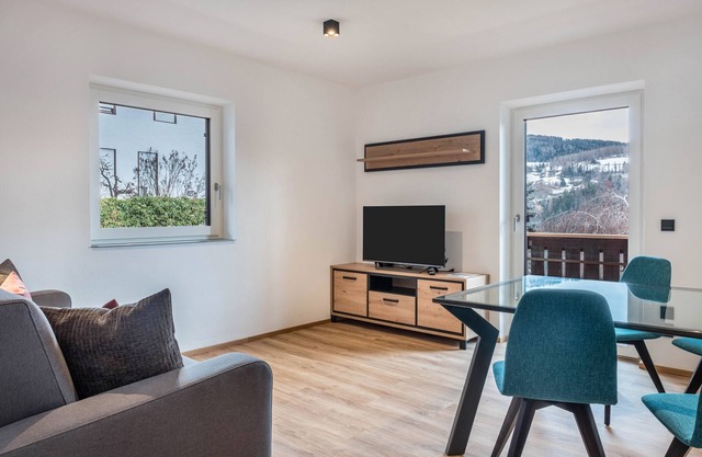 Holiday Apartment 'Schlern Living 2' with Mountain View, Shared Garden & Wi-Fi