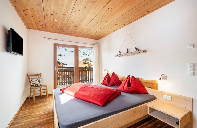 Holiday Apartment "Enzian" on a Mountain Farm with Balcony, Garden and Sauna