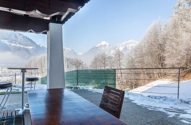 Holiday Apartment "Apart Rofan 45m2" with Shared Garden & Wi-Fi