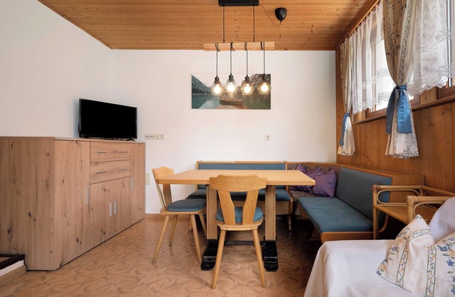 Holiday Apartment "Haus Mader 3" with Mountain View, Private Terrace & Wi-Fi