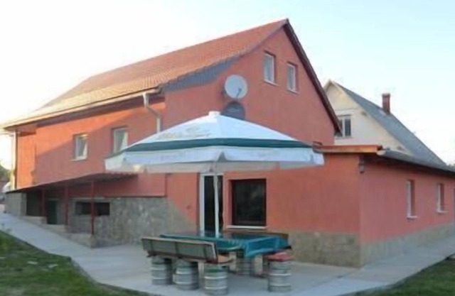 Holiday apartment Balatonfõkajár for 2 - 4 persons with 2 bedrooms - Holiday apartment