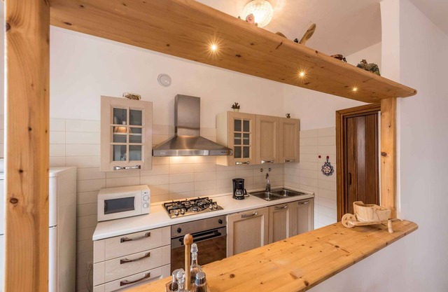 Holiday apartment with a balcony overlooking the mountains