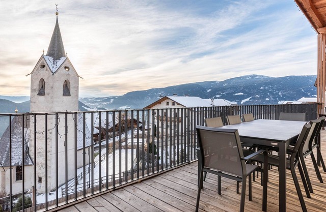 Holiday Apartment "Anger Living Langkofel" with Mountain View, Garden & Wi-Fi