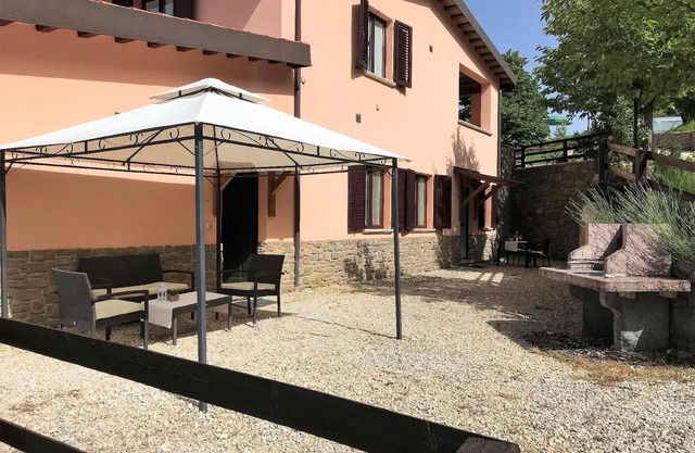Holiday apartment Apecchio for 1 - 6 persons with 3 bedrooms - Twin house