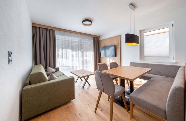 holiday apartment/apt. for 4 guests with 61m² in Sölden (176210)