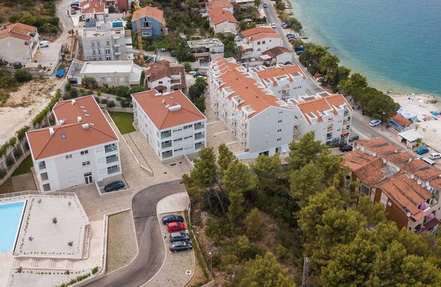 Holiday apartment Arbanija for 1 - 4 persons with 2 bedrooms - Holiday apartment