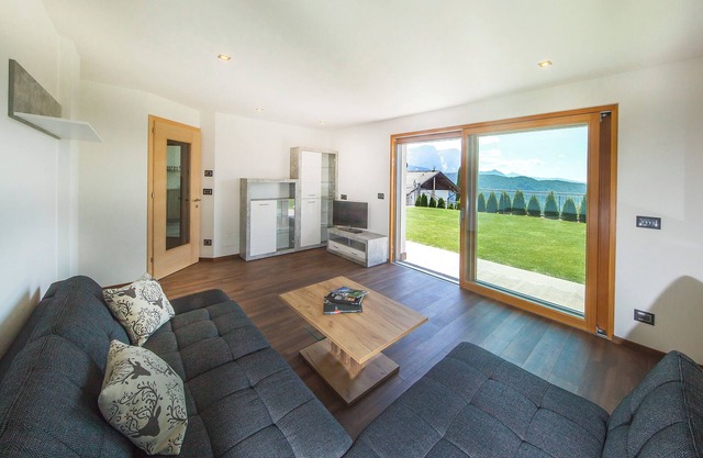 Holiday Apartment Avea App 2 with Mountain View and Garden