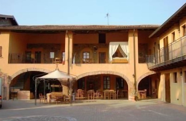 Holiday apartment Bedizzole for 1 - 4 persons with 1 bedroom - Farmhouse
