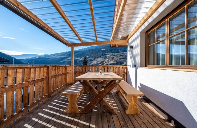Holiday Apartment "Binderhof Apt Obm" with Mountain View, Private Terrace and Wi-Fi