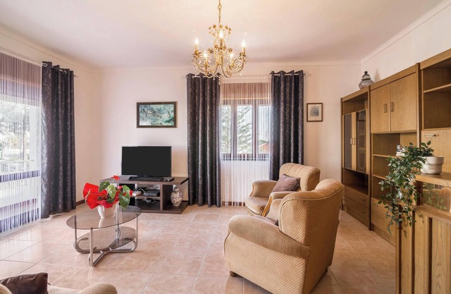 Holiday Apartment 'Casa Guerreiro' with Wi-Fi & Balcony; Street Parking Available