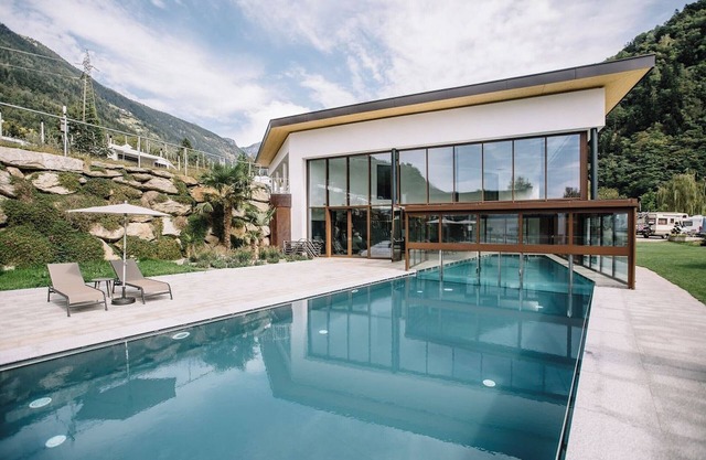Holiday Apartment "Camping Passeier Ringelblume" with Mountain View, Pool, Sauna & Wi-Fi