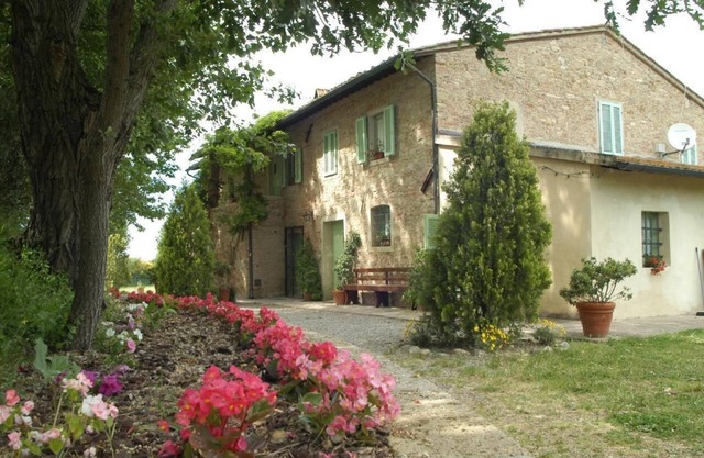 Holiday apartment Capannoli for 1 - 11 persons with 3 bedrooms - Farmhouse