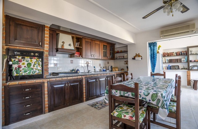 Holiday Apartment "Casa Marina" with Sea View & Wi-Fi