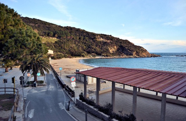 Holiday apartment Cavoli for 1 - 6 persons with 2 bedrooms - Holiday apartment in one or multi-famil