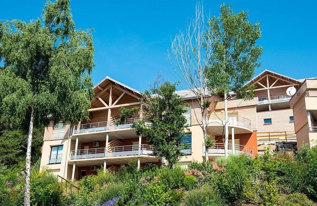 Holiday apartment Chorges for 1 - 8 persons with 3 bedrooms - Holiday apartment in one or multi-fami
