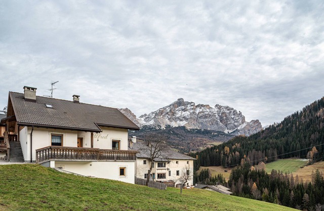 Holiday Apartment 'Ciasa Alfred' with Mountain View, Wi-Fi & Balcony