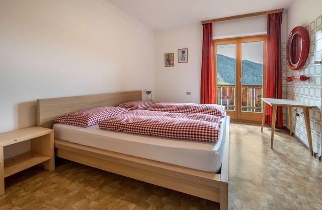 Holiday Apartment "Ciasa La Palsa 3" with Mountain View, Balconies & Wi-Fi