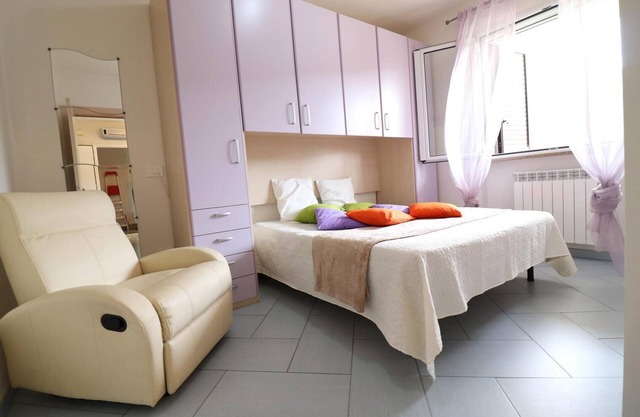 Holiday Apartment "Claudia" with Air Conditioning & Balcony