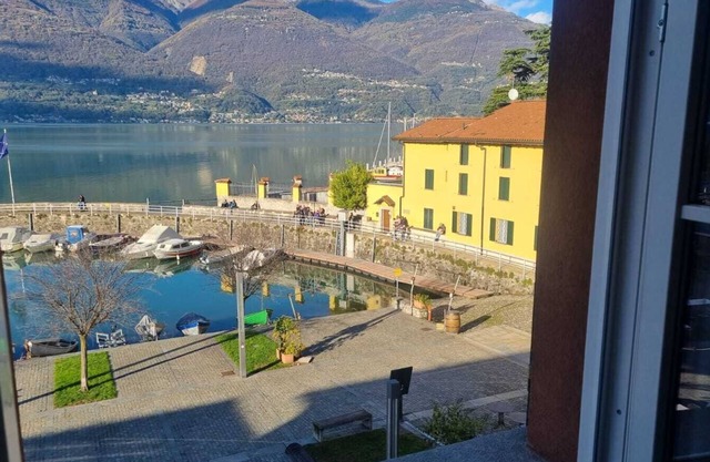 Holiday Apartment "Colico Center" with Lake View & Wi-Fi