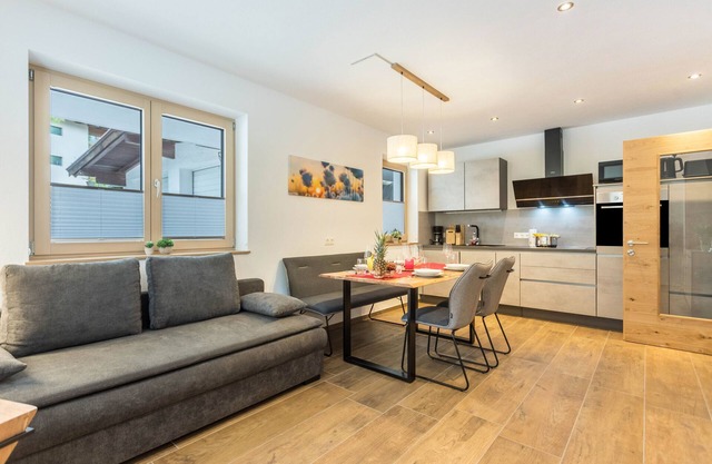 Holiday Apartment 'Dorfblick' with Mountain View, Shared Garden & Wi-Fi