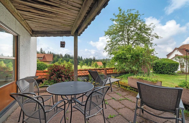 Holiday Apartment 'Sonnenterrasse' with Private Terrace and Wi-Fi