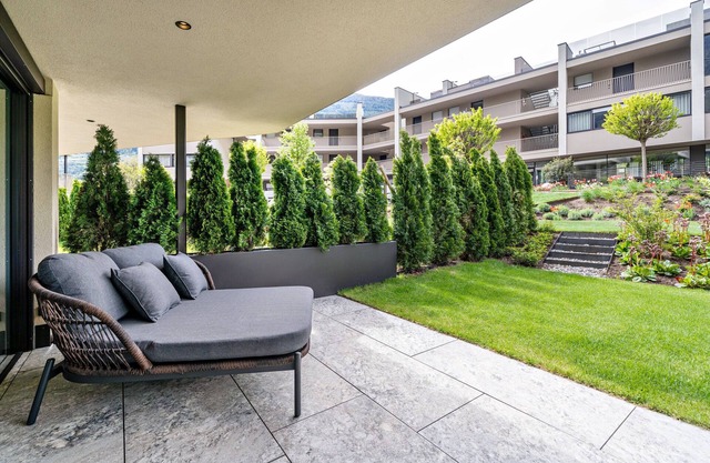 Holiday Apartment "Domizil Sonnengold" with Mountain View, Private Terrace & Wi-Fi