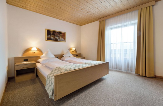 Holiday Apartment "Dolomitenblick" with Mountain View, Balcony & Wi-Fi