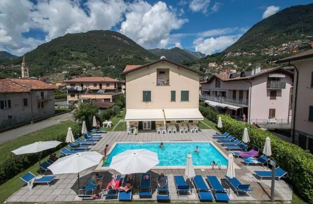 Holiday apartment Domaso for 1 - 6 persons with 2 bedrooms - Holiday apartment