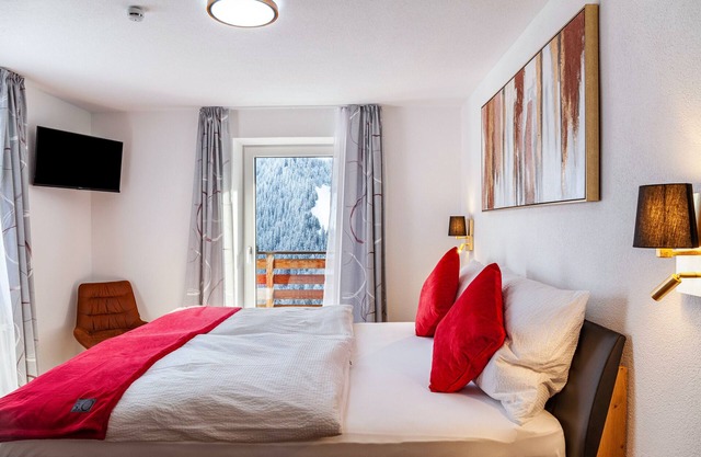 Holiday Apartment "Elena" with Mountain View, Shared Terrace & Wi-Fi