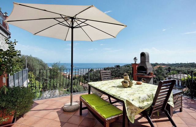 Holiday Apartment "Esclusiva Terrazza Vista Porto" with Mountain View & Terrace