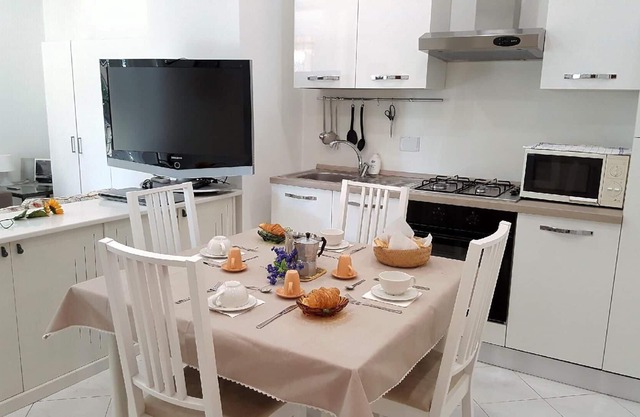 Holiday apartment Genova for 1 - 4 persons with 1 bedroom - Holiday apartment in one or multi-family