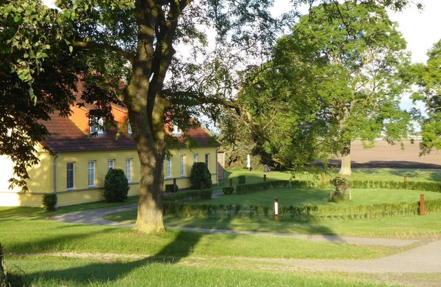 Holiday apartment Gingst for 1 - 4 persons with 2 bedrooms - Holiday apartment in one or multi-famil