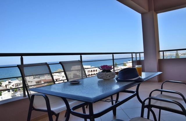 Holiday apartment Maleme Kriti for 1 - 8 persons with 4 bedrooms - Twin house