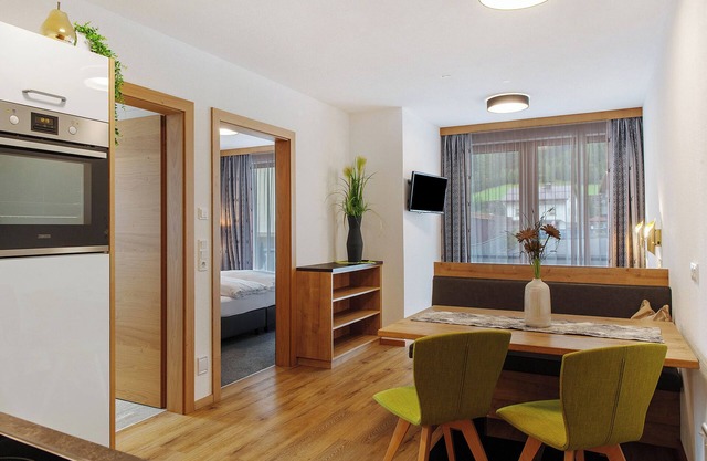 Holiday Apartment 'Greitspitze' with Mountain View, Shared Terrace and Wi-Fi