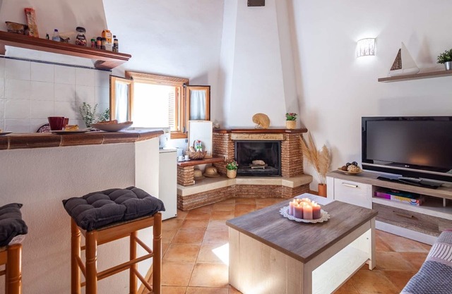 Holiday Apartment "Hall Of The Mountain" Ideal for Tramontana Cyclists and Excusionists