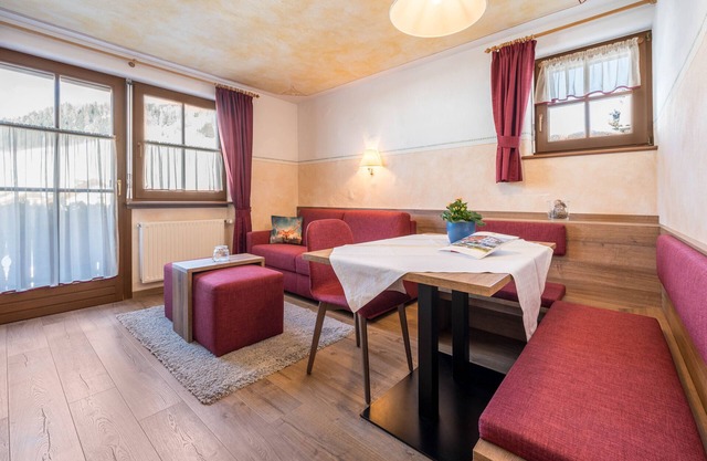 Holiday Apartment "Haus zur Vogelweide App 4" with Mountain View, Balconies & Wi-Fi