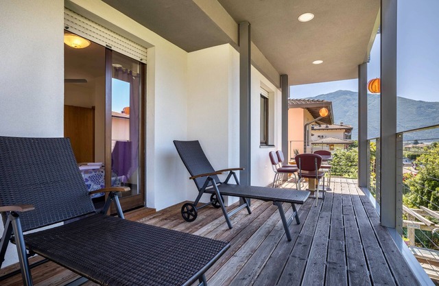 Holiday Apartment "Holiday Speed" with Mountain View, Private Terrace & Wi-Fi
