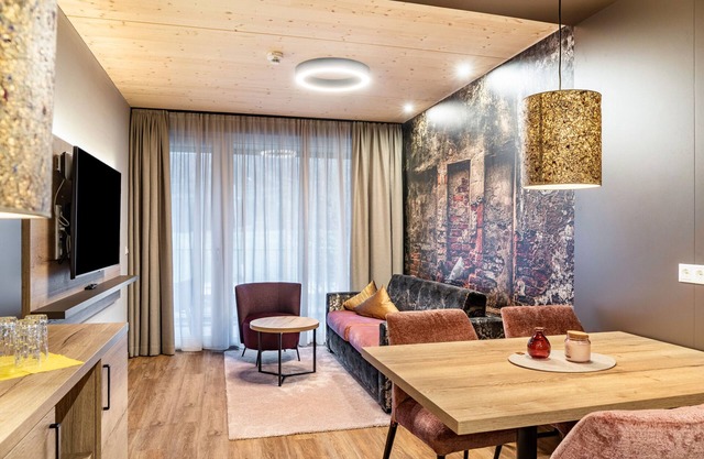 Holiday Apartment "Hotel Zum Schwanen - 5" with Mountain View, Shared Terrace & Wi-Fi