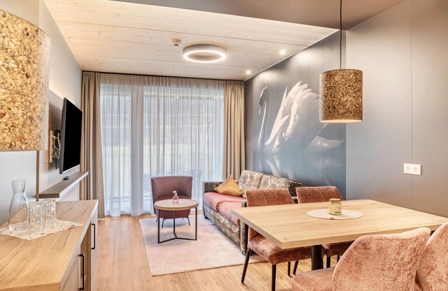 Holiday Apartment "Hotel Zum Schwanen - 2" with Mountain View, Balcony & Wi-Fi