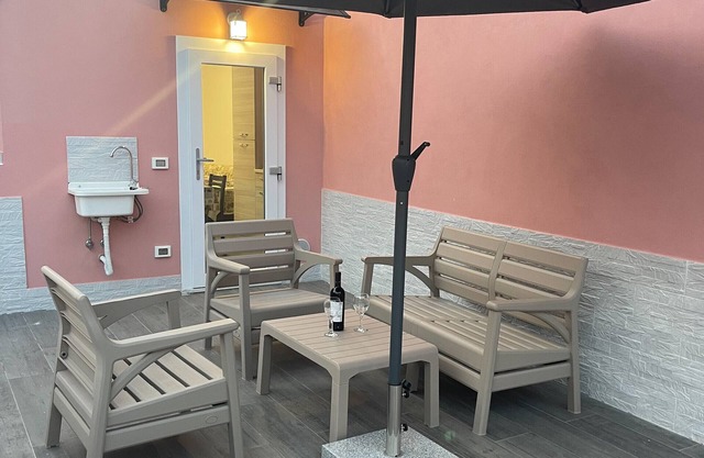 Holiday Apartment "Il Paradiso Holiday" with Private Terrace, A/C & Wi-Fi