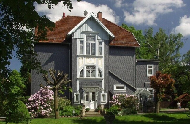 holiday apartment in Jugendstilhaus in a quiet site, spa gardens, hiking trails
