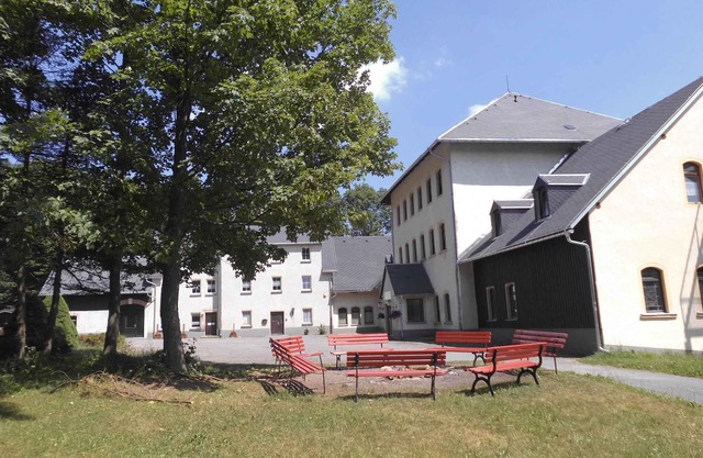 Holiday apartment in quiet surroundings of the edge of the forest
