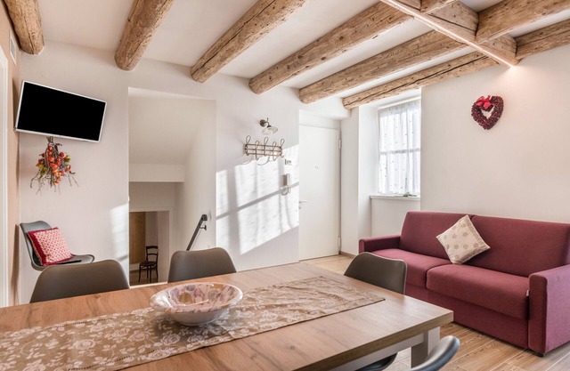 Holiday Apartment 'L'Antica Corte Apt Mara' with Mountain View & Wi-Fi