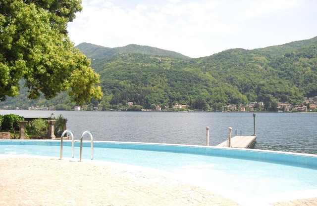 Holiday apartment Porto Ceresio for 1 - 4 persons with 1 bedroom - Holiday apartment in one or multi