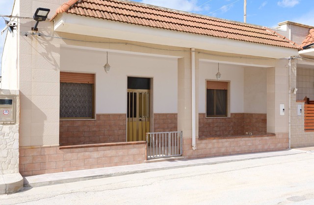 Holiday Apartment 'Casa Liù' close to the Beach with Sea View & Terrace