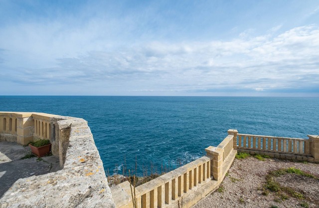 Holiday Apartment 'Casa sul Mare - Tricase' with Sea View, Terrace & Wi-Fi