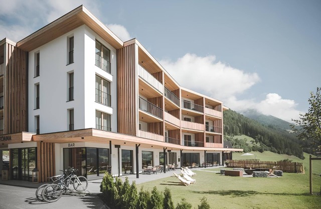 Holiday Apartment "Stoana Apt 2-6" with Relaxing Wellness Area