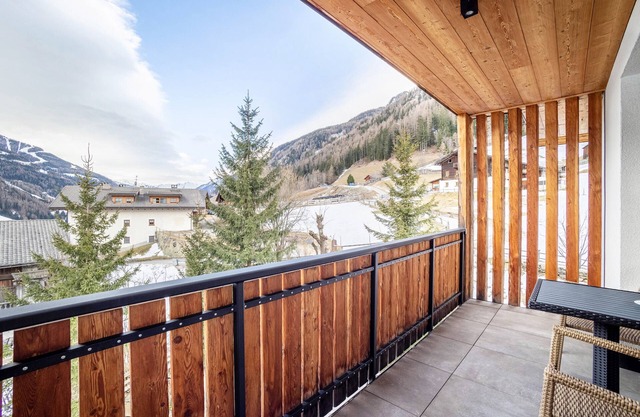Holiday Apartment "Stoana 4-1" with Relaxing Wellness Area