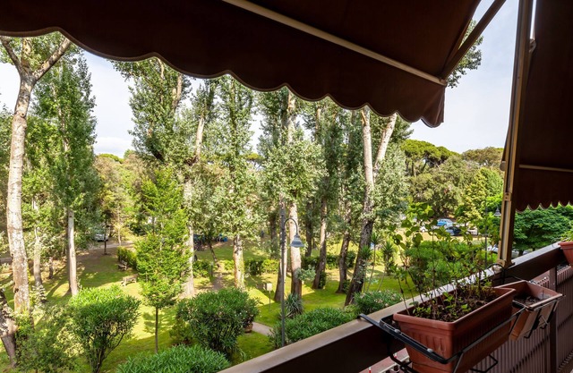 Holiday Apartment 'La Casa nel parco' close to the Beach with Terrace
